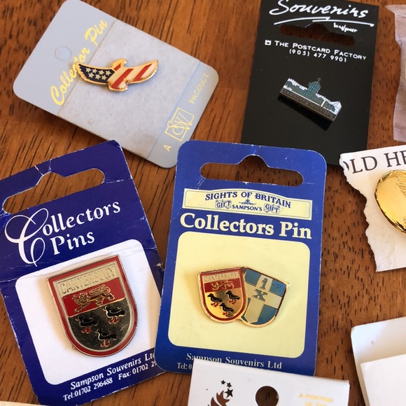 30 Collectable Pin Backs/ Badges - Picture 8 of 16